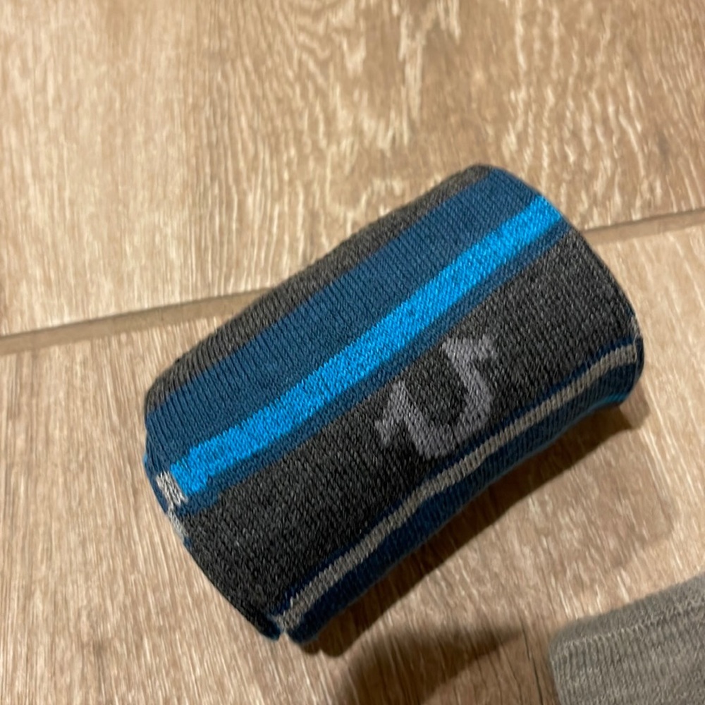 True Religion Crew Socks (3 Pairs) - Picture 4 of 6